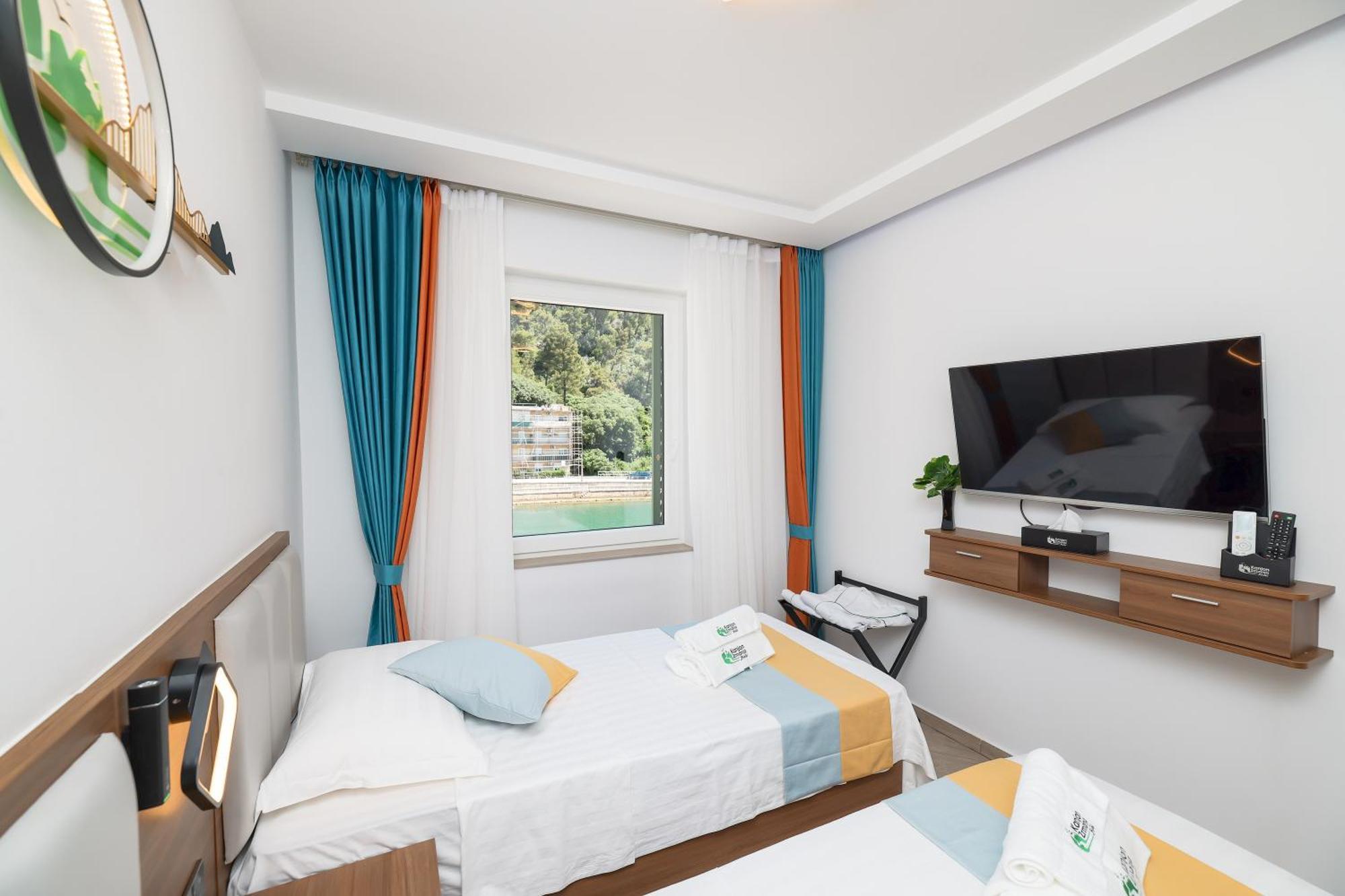 Hotel Kanjon Zrmanje 奥布罗瓦茨 外观 照片