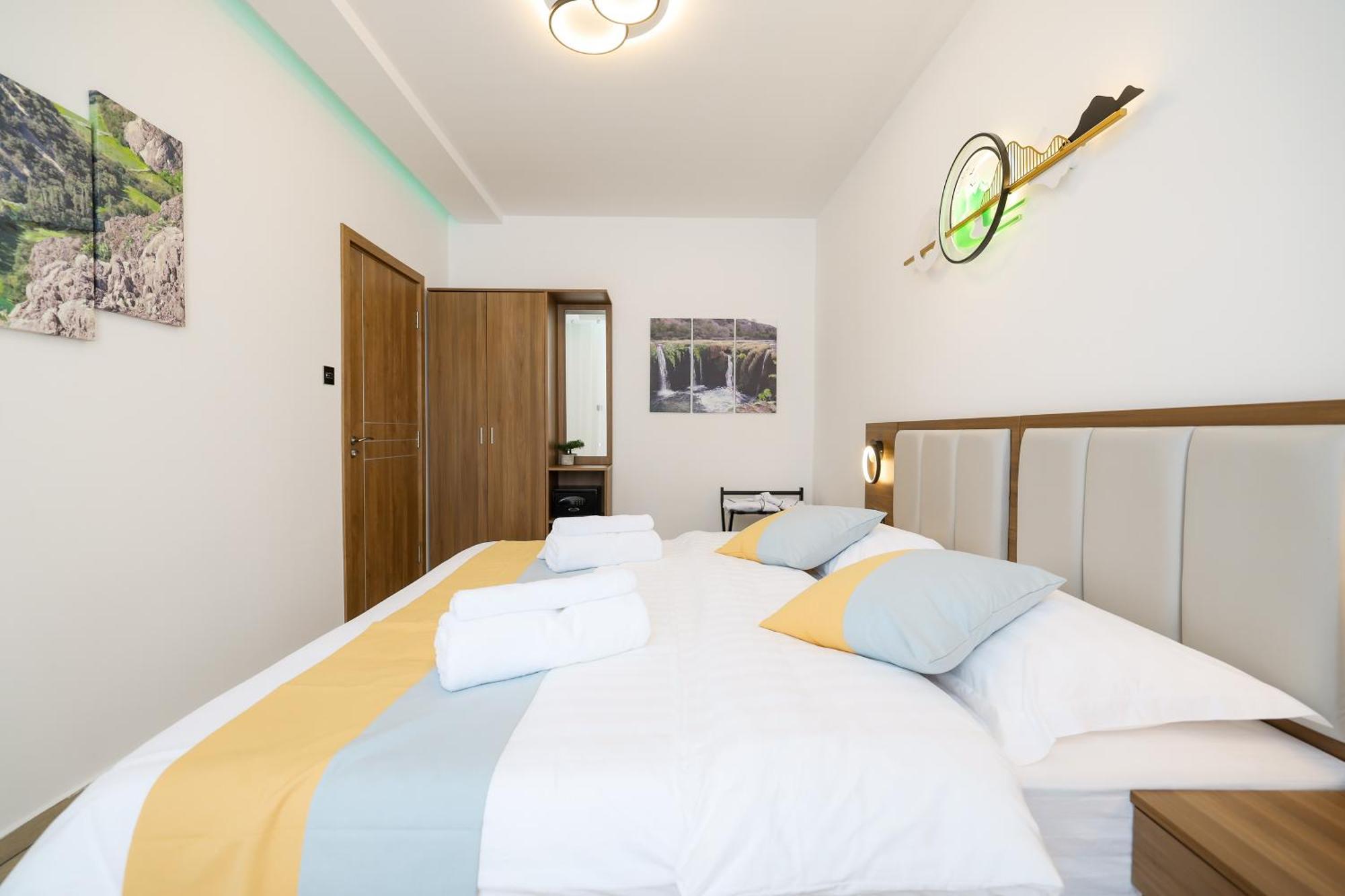 Hotel Kanjon Zrmanje 奥布罗瓦茨 外观 照片